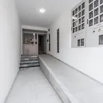 & Natural Light 2bdr Private Parking Апартаменты *