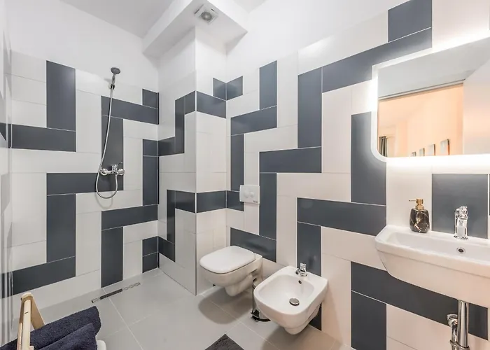 Апартаменты & Natural Light 2bdr Private Parking