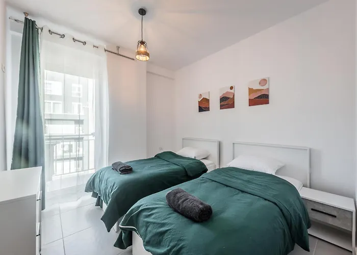 Апартаменты & Natural Light 2bdr Private Parking Тирана