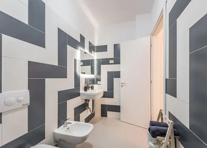 & Natural Light 2bdr Private Parking Апартаменты *