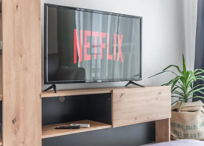 Апартаменты & Natural Light 2bdr Private Parking Тирана