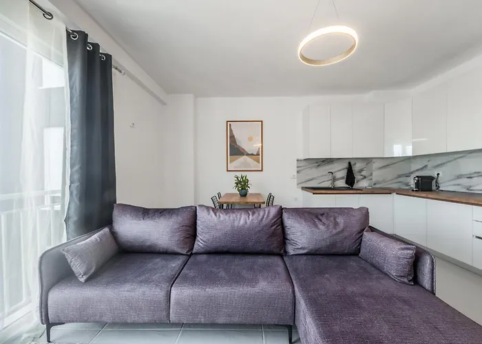 Апартаменты & Natural Light 2bdr Private Parking